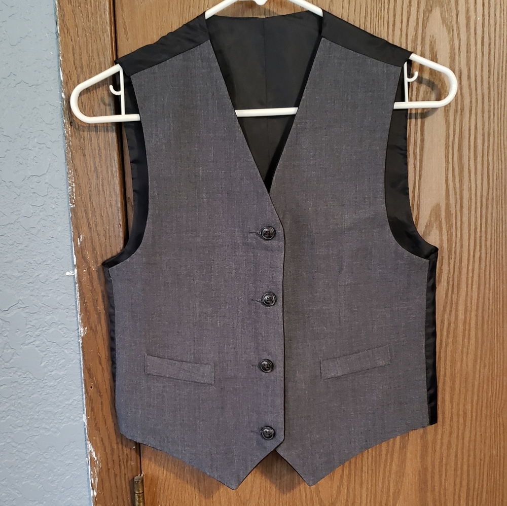 Reversible dress vest